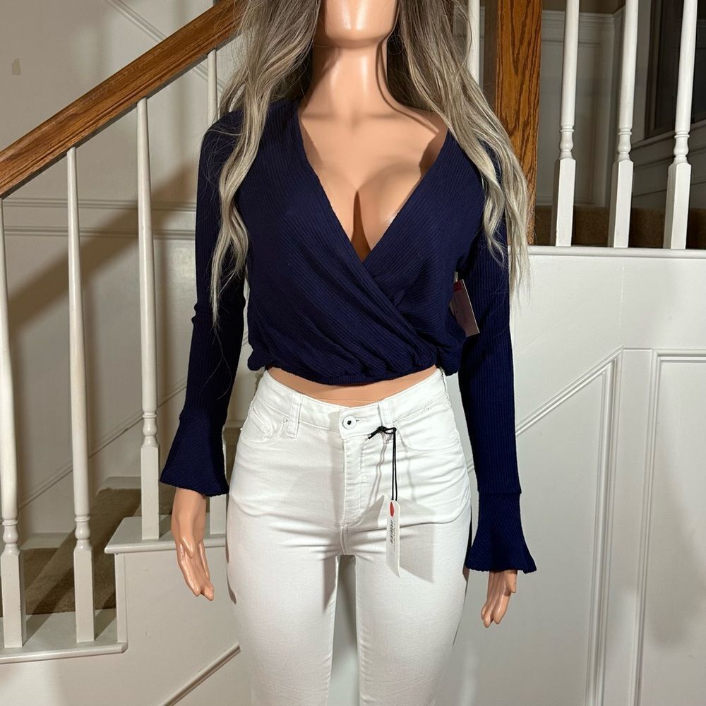 NWT blue ribbed bell sleeve knit crop top